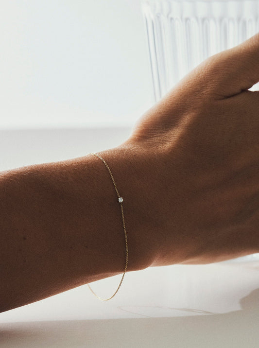 Prong Diamond Bracelet 14K Gold (0.03 ct.)