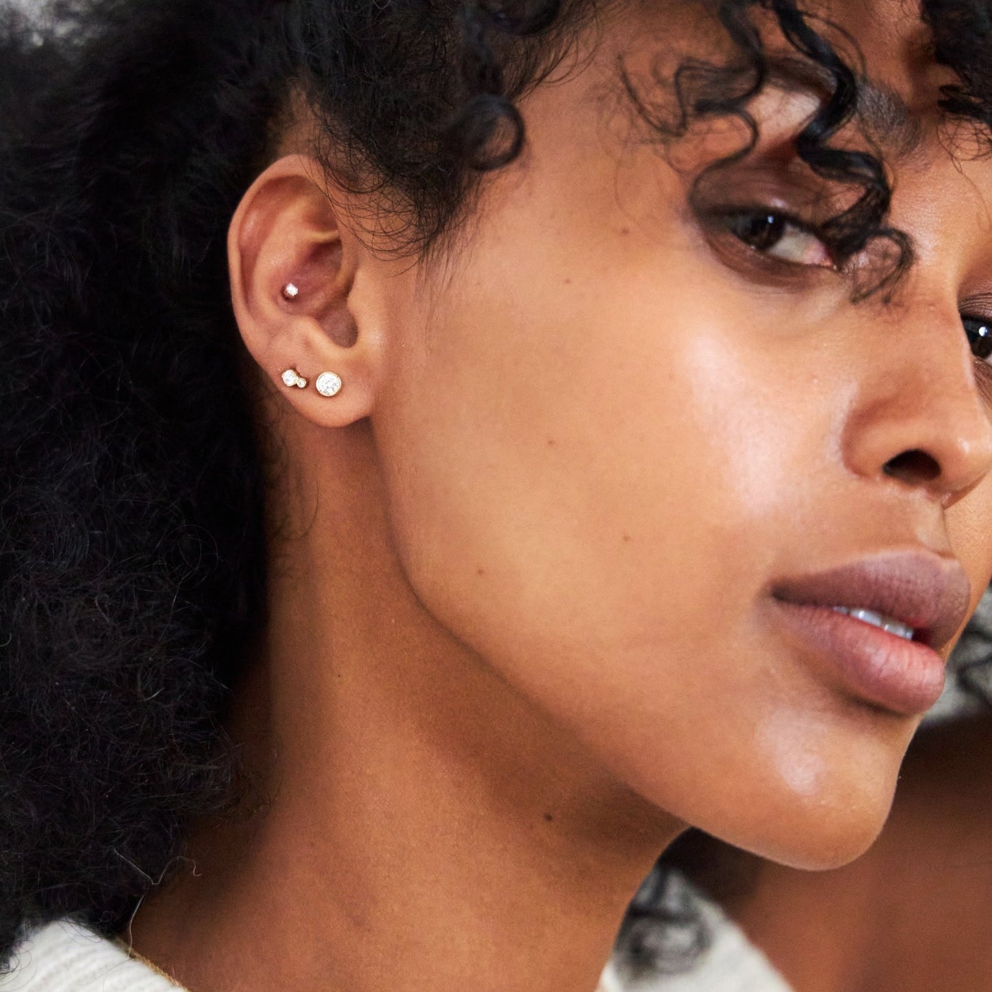 Tiny Bezel Diamond Stud 14K Gold (0.015 ct.) | Single