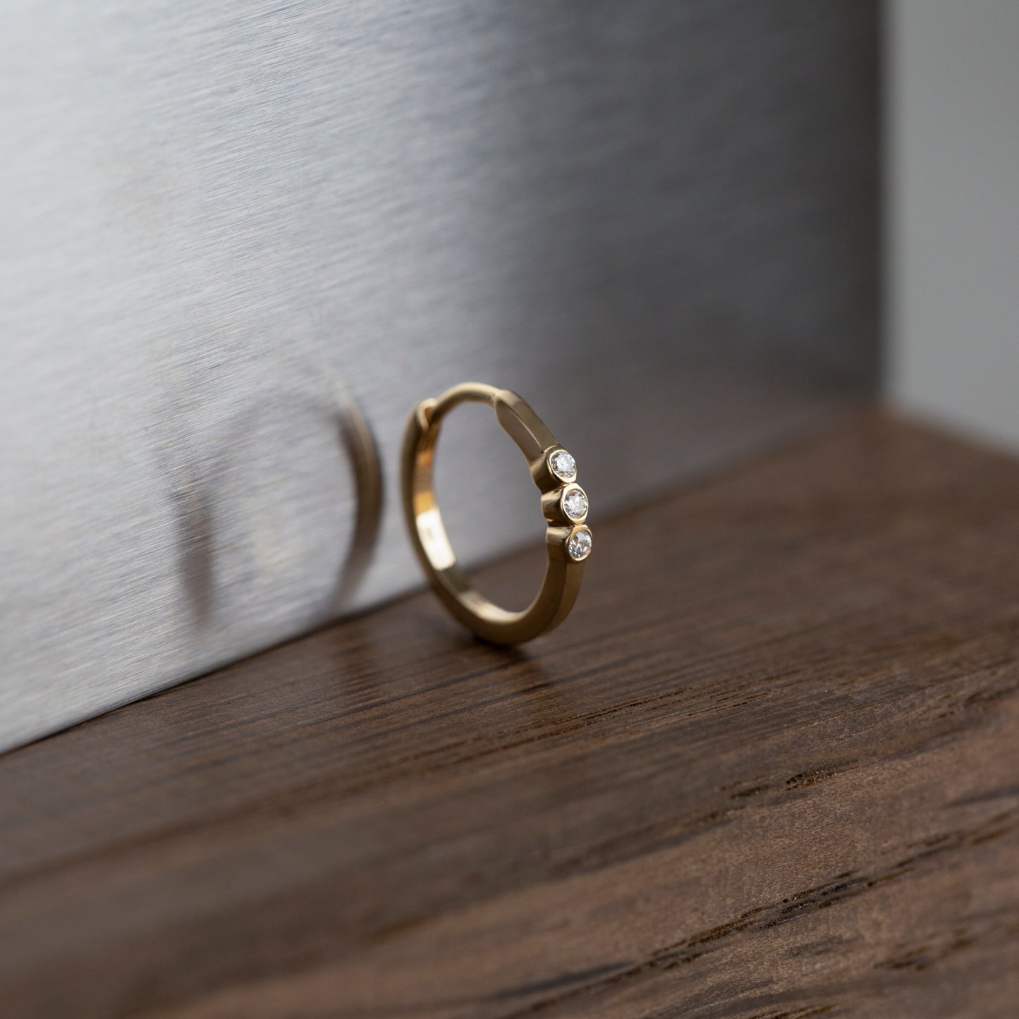 Small Diamond Huggies 14K Gold (0.03 ct.) | Single