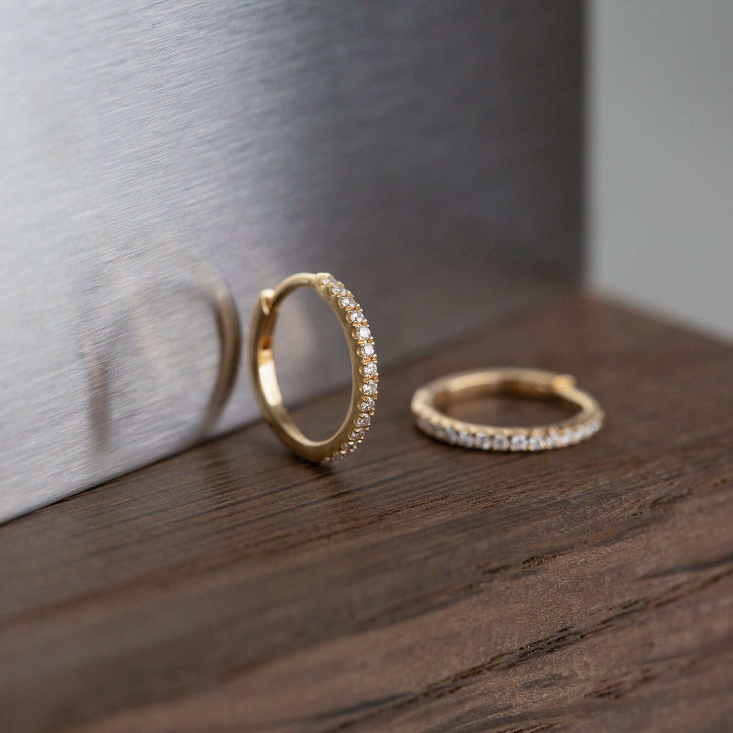 Small Diamond Huggies 14K Gold (0.07 ct.) | Single