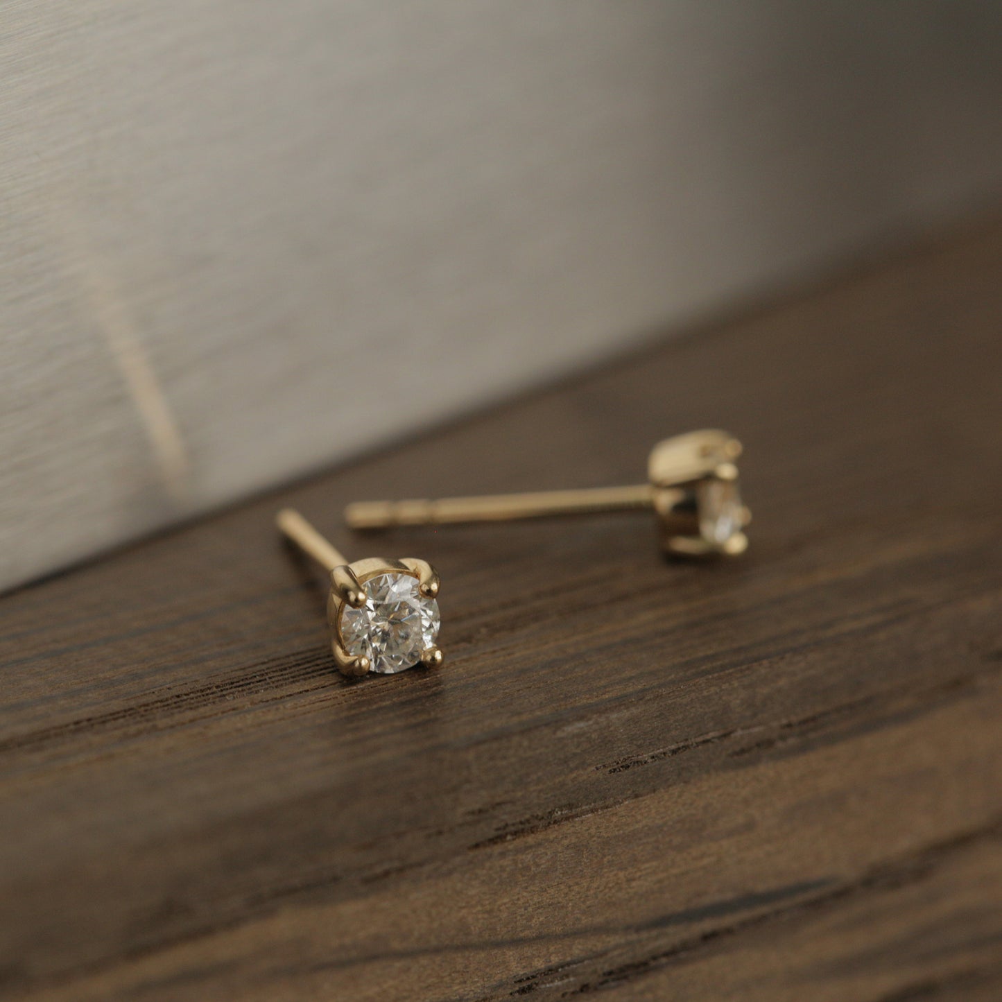 Medium Prong Diamond Stud 14K Gold (0.17 ct.) | Single