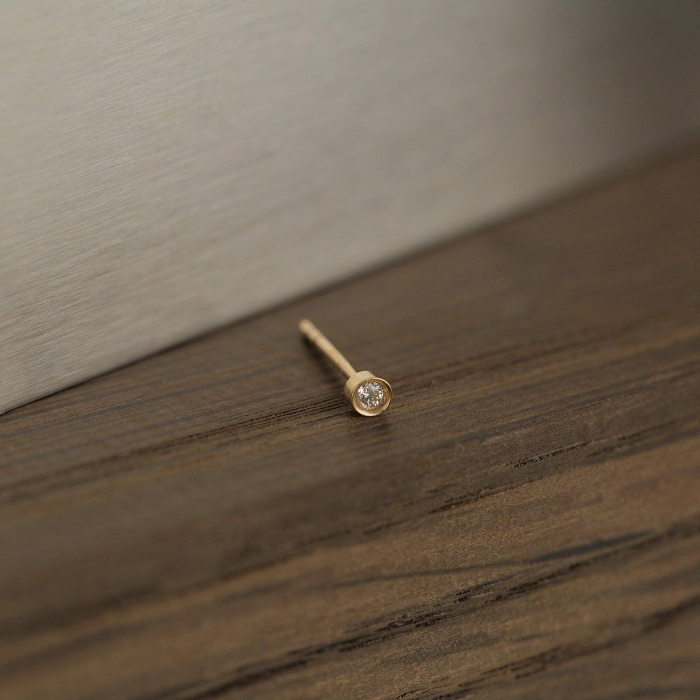 Tiny Bezel Diamond Stud 14K Gold (0.015 ct.) | Single