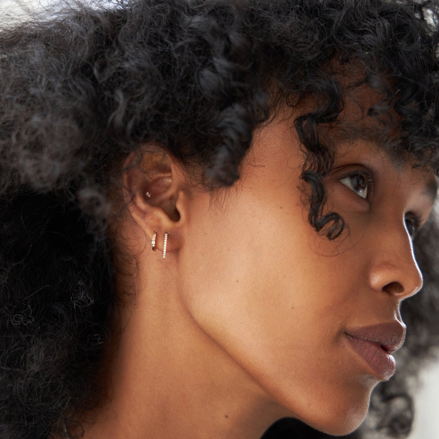 Small Diamond Huggies 14K Gold (0.07 ct.) | Single