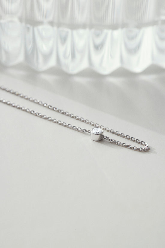Is white gold more expensive than gold?