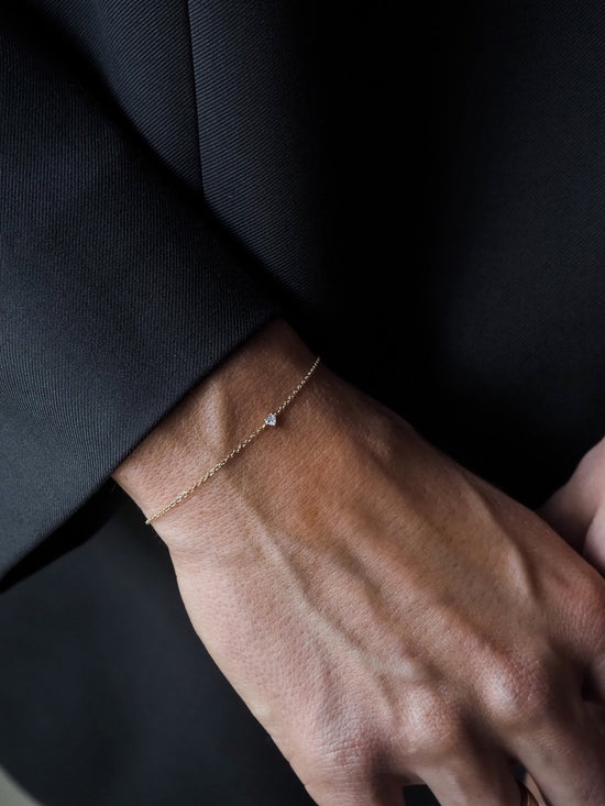Can you sleep with jewellery on?