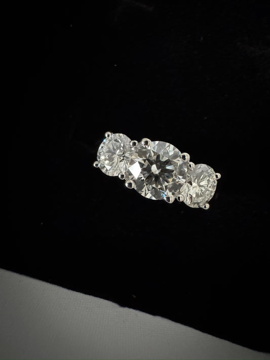 What special properties do diamonds have?