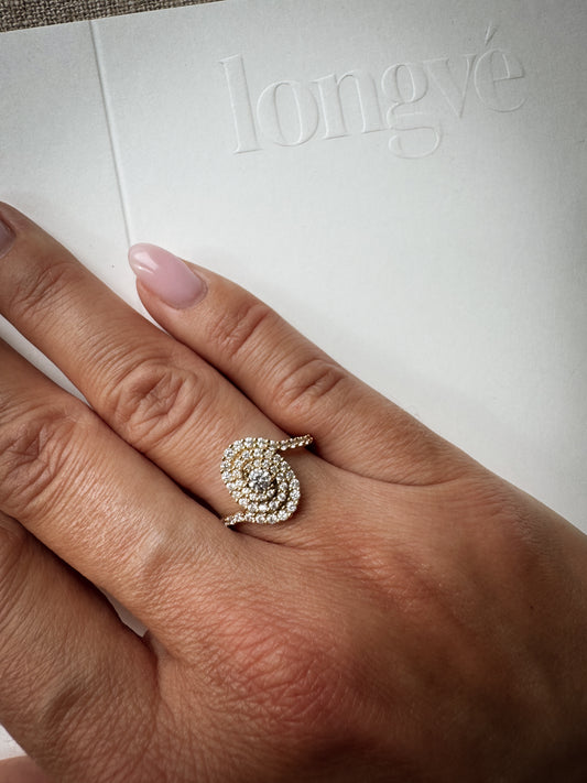 Shell solitaire diamond ring 14K Gold (0.67 ct.)