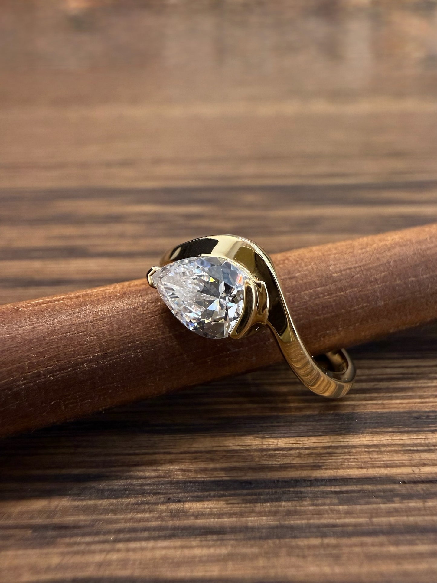 Bold Pear Diamond Ring - 14K Yellow Gold (0.70 ct.)