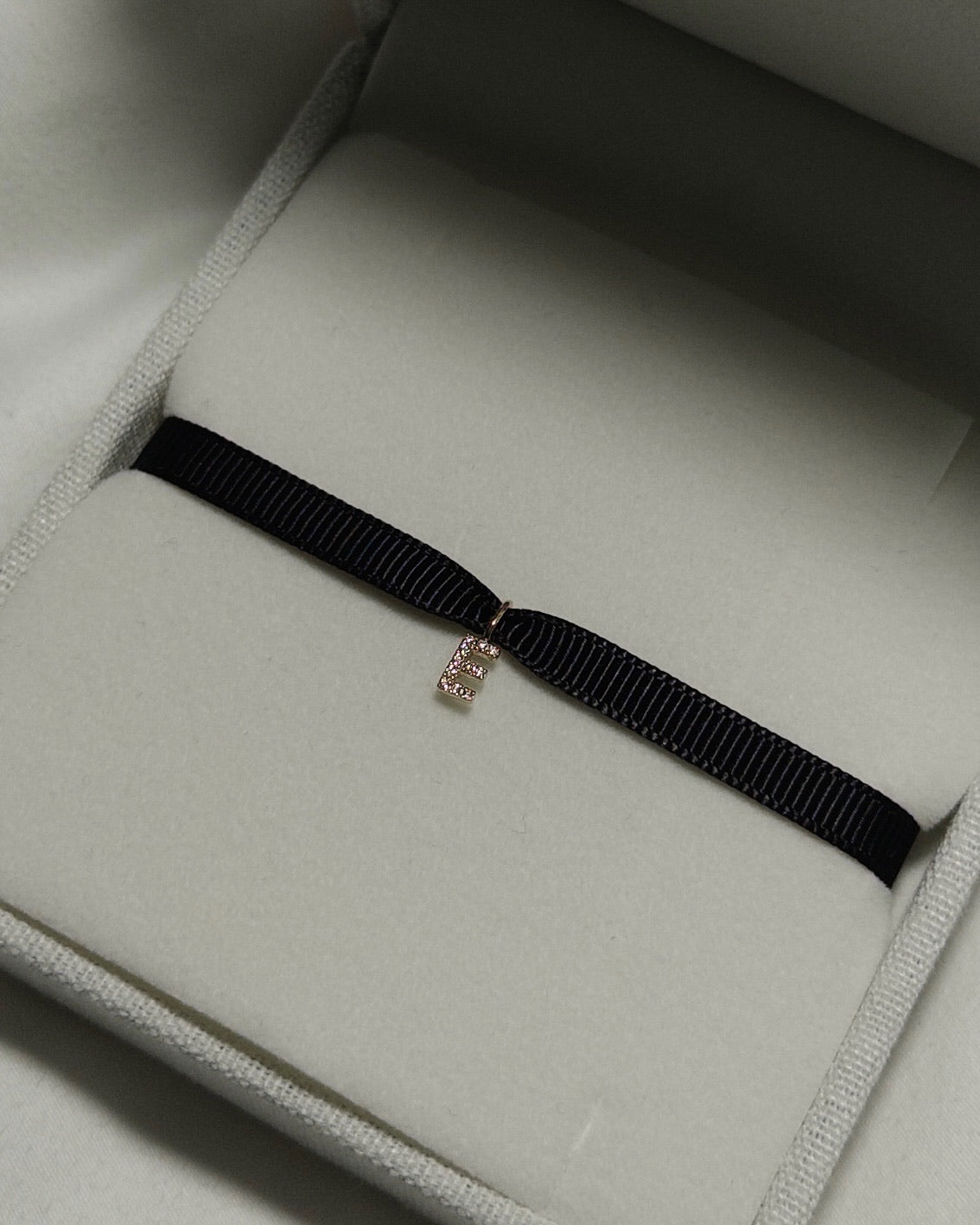 Letter Diamond Pendant | A-Z | 14K Gold (0.04 ct.)